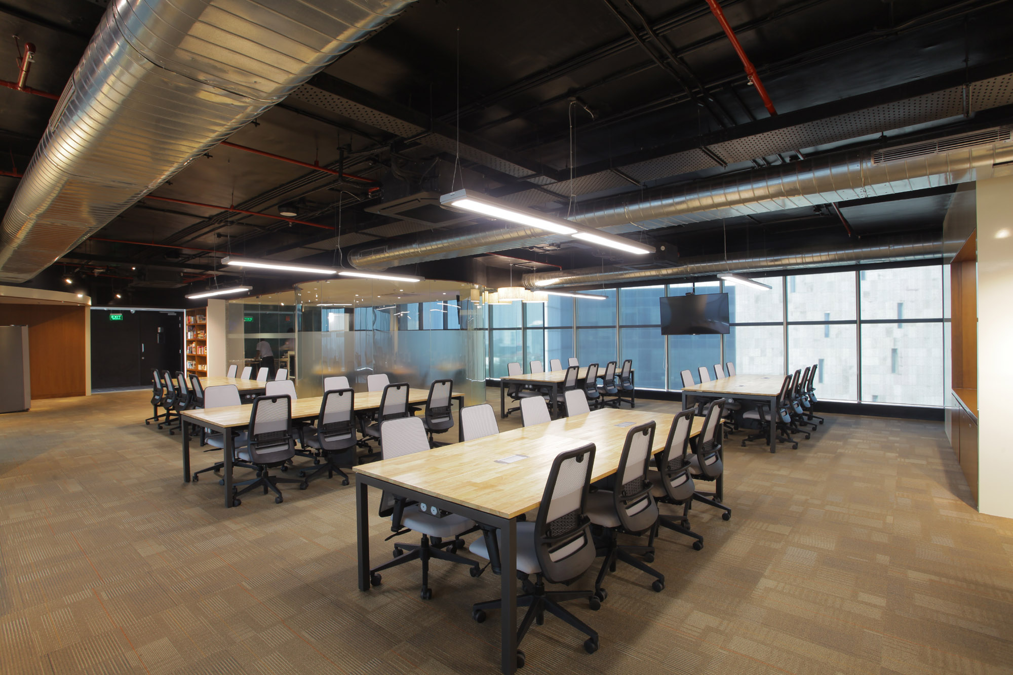 Office Furniture & Workspace Design